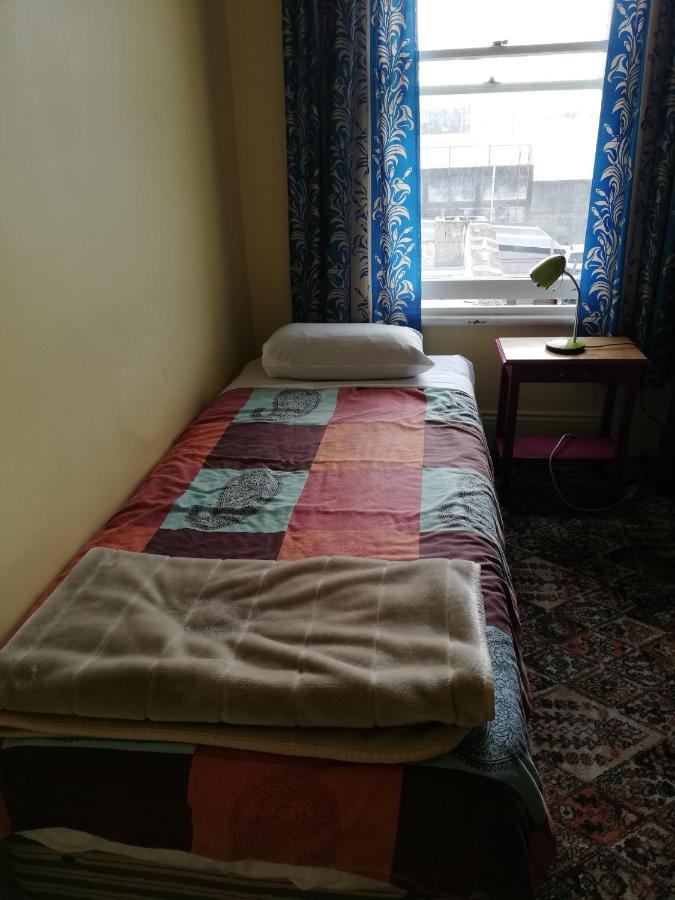 Empire Hotel Backpackers Oamaru Eksteriør billede