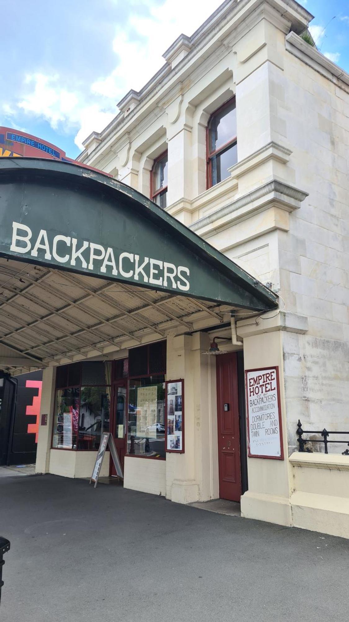 Empire Hotel Backpackers Oamaru Eksteriør billede