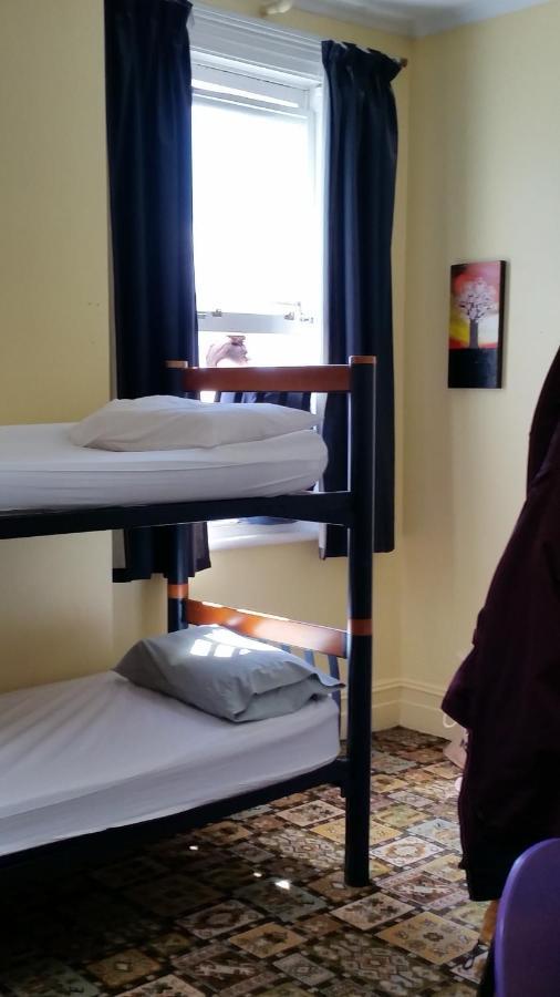Empire Hotel Backpackers Oamaru Eksteriør billede